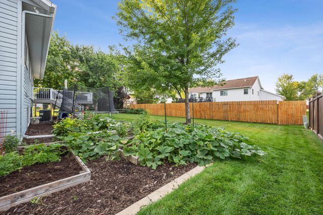 3018 36th Avenue S, Fargo, ND 58104