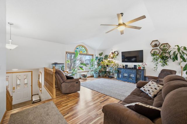 3018 36th Avenue S, Fargo, ND 58104