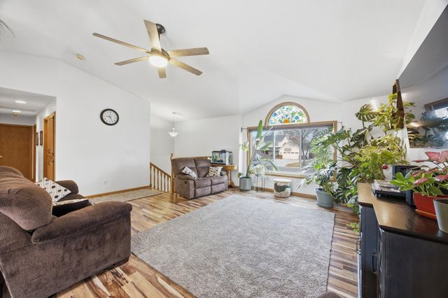 3018 36th Avenue S, Fargo, ND 58104