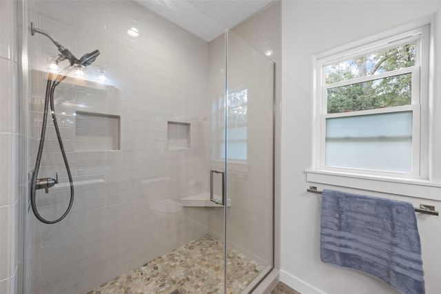 3873 Greens Grove Road, Center Point, IA 52213