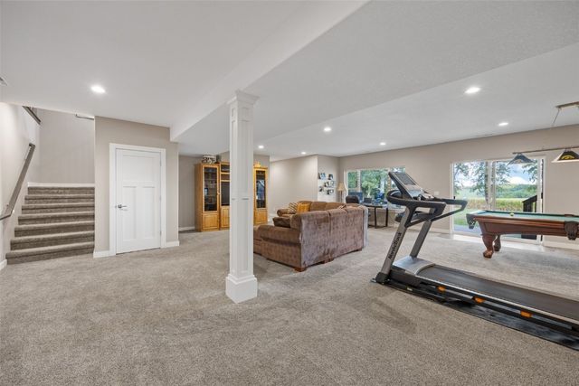 3873 Greens Grove Road, Center Point, IA 52213