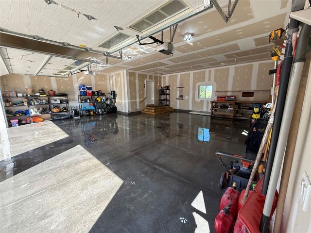 3873 Greens Grove Road, Center Point, IA 52213