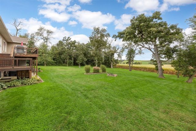 3873 Greens Grove Road, Center Point, IA 52213