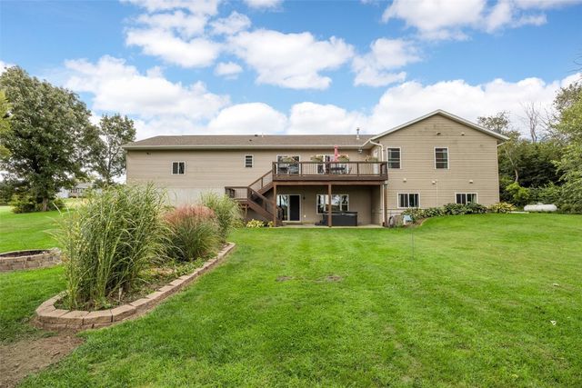 3873 Greens Grove Road, Center Point, IA 52213