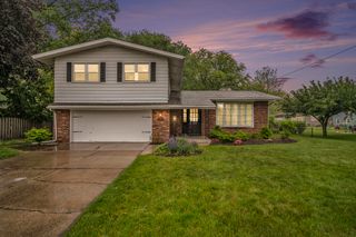 9307 Walnut Drive, Munster, IN 46321