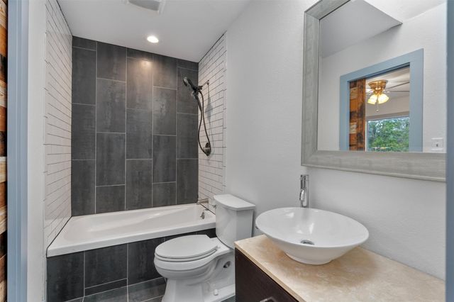 1100 High RD, San Marcos, TX 78666