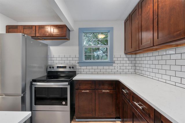 1100 High RD, San Marcos, TX 78666