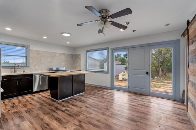 1100 High RD, San Marcos, TX 78666