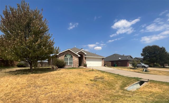 214 Southpeak Lane, Ponder, TX 76259