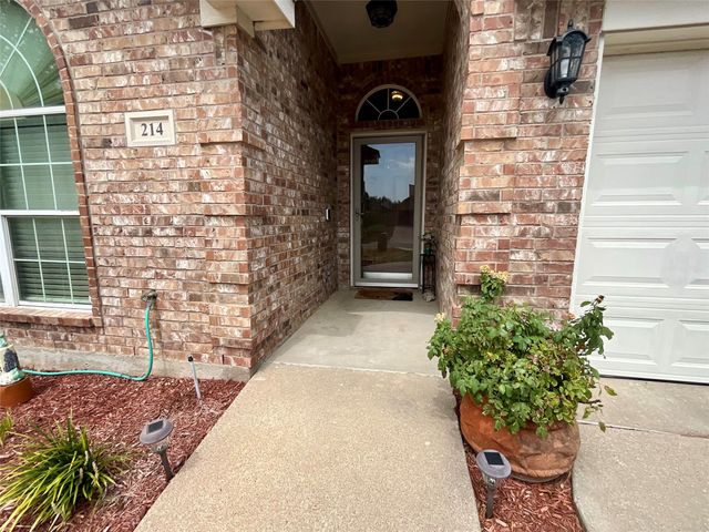 214 Southpeak Lane, Ponder, TX 76259