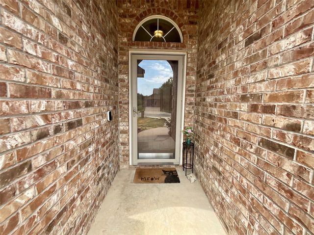 214 Southpeak Lane, Ponder, TX 76259