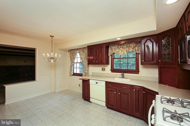 115 HEDGEROW PL, North Wales, PA 19454