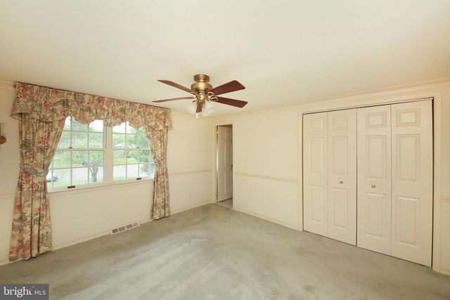115 HEDGEROW PL, North Wales, PA 19454