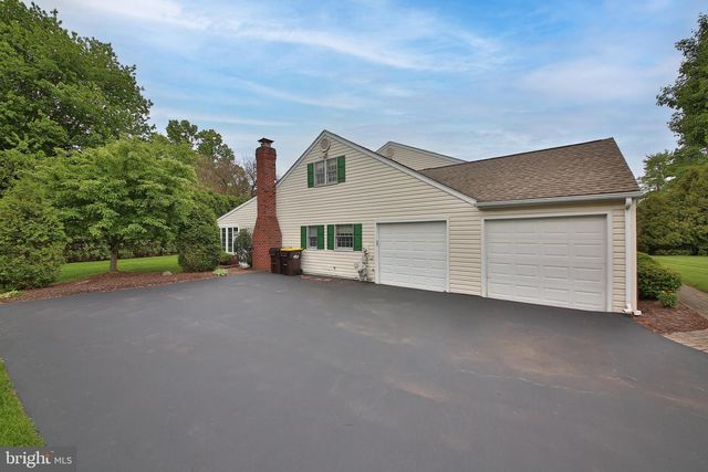 115 HEDGEROW PL, North Wales, PA 19454