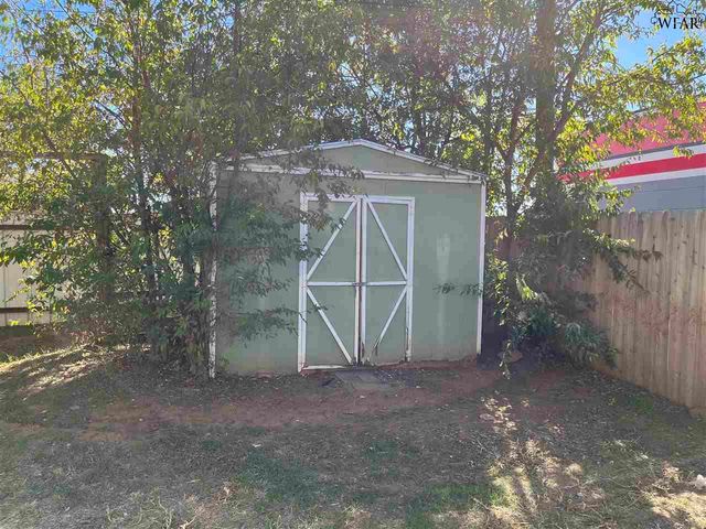 3318 SHERWOOD LANE, Wichita Falls, TX 76308