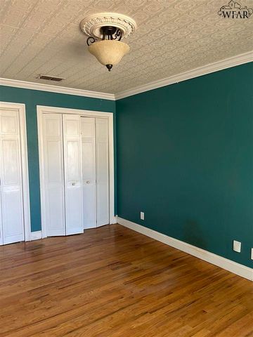 3318 SHERWOOD LANE, Wichita Falls, TX 76308