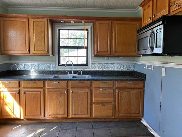 3318 SHERWOOD LANE, Wichita Falls, TX 76308