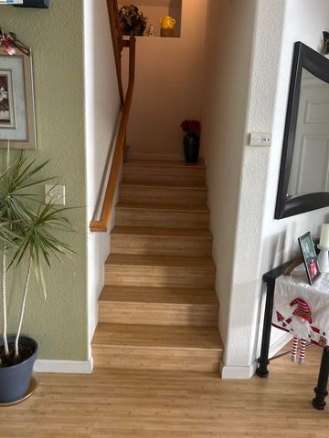 7 Cliff Walk, Vallejo, CA 94591