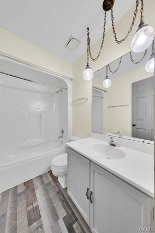 46 Green Valley Road, Eureka, MO 63025