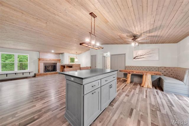 46 Green Valley Road, Eureka, MO 63025
