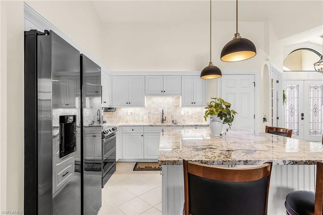 3712 SW 11th PL, Cape Coral, FL 33914