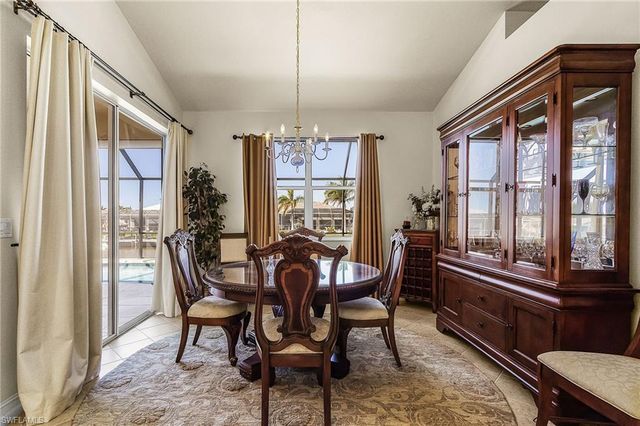 3712 SW 11th PL, Cape Coral, FL 33914