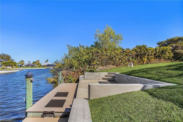 3712 SW 11th PL, Cape Coral, FL 33914