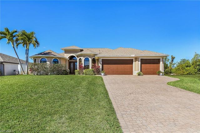 3712 SW 11th PL, Cape Coral, FL 33914
