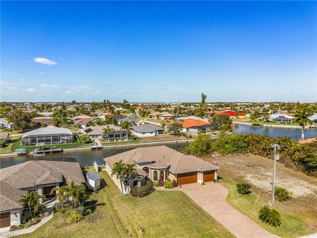 3712 SW 11th PL, Cape Coral, FL 33914