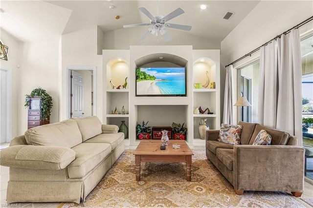 3712 SW 11th PL, Cape Coral, FL 33914