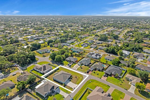 1501 SW Neponset Road, Port St Lucie, FL 34953