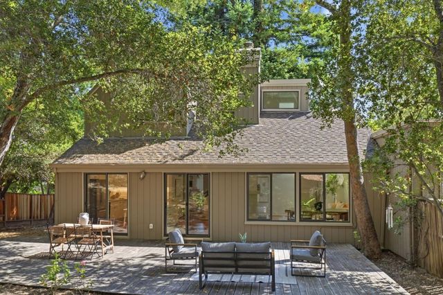 19 Farm Road, Los Altos, CA 94024