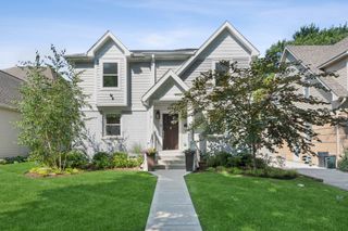 608 7th Avenue, La Grange, IL 60525