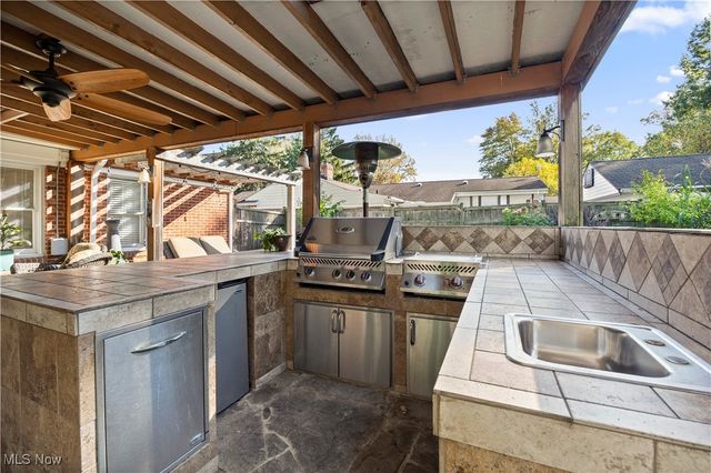 2446 Walter Road, Westlake, OH 44145