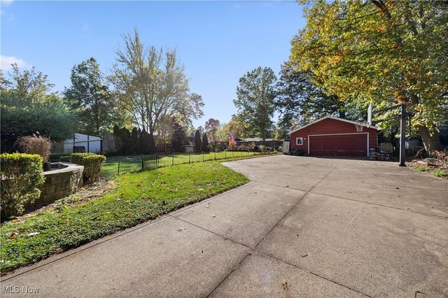 2446 Walter Road, Westlake, OH 44145