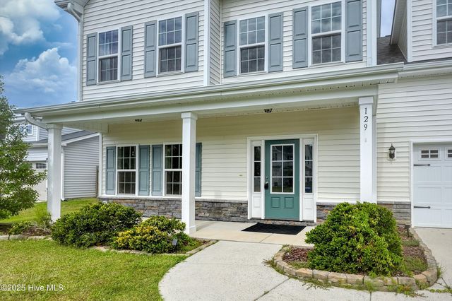 129 Poplar Branch Way, Hampstead, NC 28443