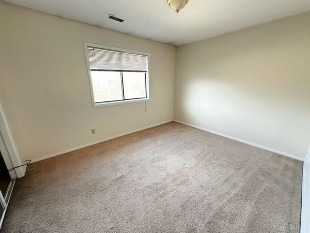 1340 Brook Street M, St. Charles, IL 60174