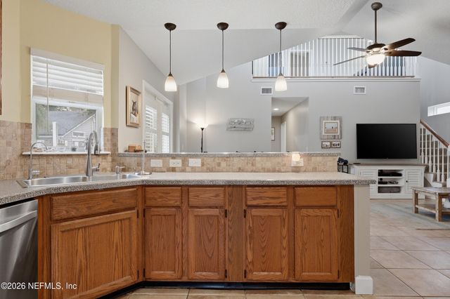 1563 EVANS Drive S, Jacksonville Beach, FL 32250