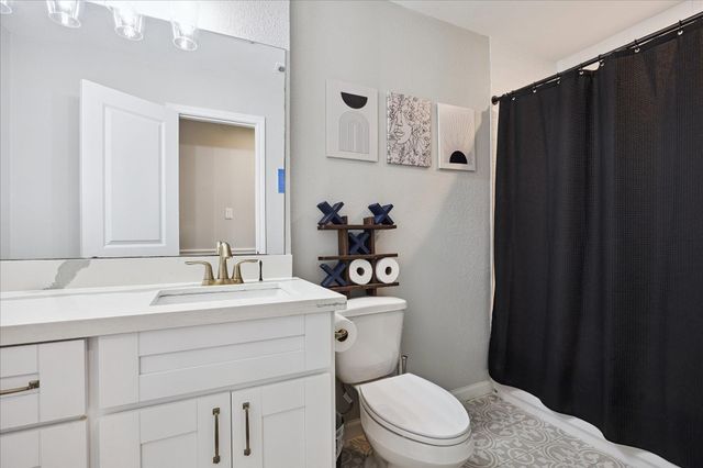 9710 Bob White Drive, Houston, TX 77096