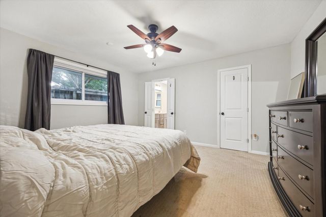 9710 Bob White Drive, Houston, TX 77096