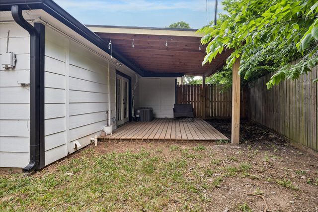 9710 Bob White Drive, Houston, TX 77096