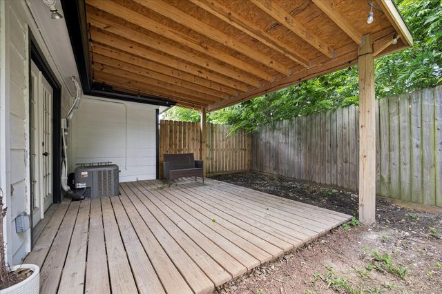 9710 Bob White Drive, Houston, TX 77096