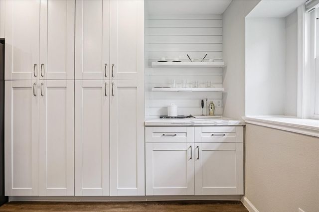 9710 Bob White Drive, Houston, TX 77096