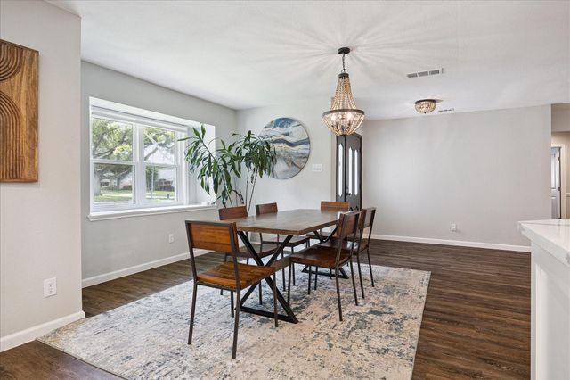 9710 Bob White Drive, Houston, TX 77096