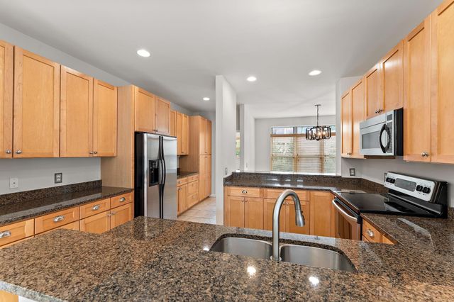 221 NE 1st Avenue 5, Minneapolis, MN 55413