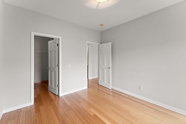 221 NE 1st Avenue 5, Minneapolis, MN 55413