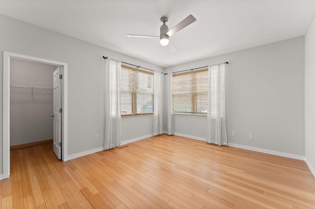 221 NE 1st Avenue 5, Minneapolis, MN 55413