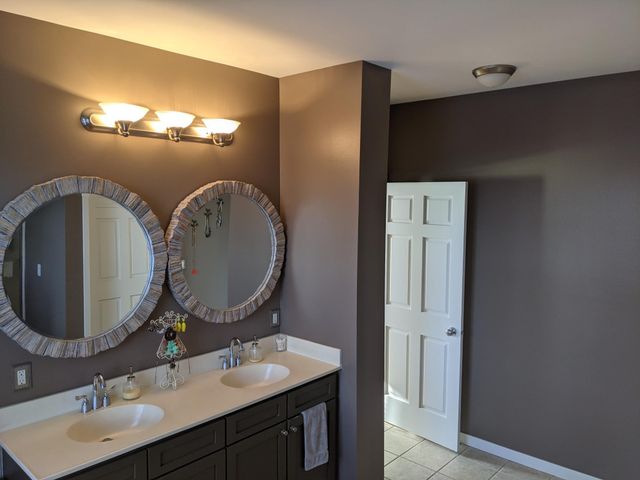 221 NE 1st Avenue 5, Minneapolis, MN 55413