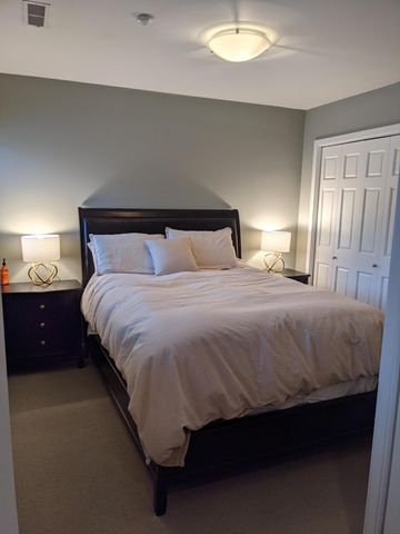 221 NE 1st Avenue 5, Minneapolis, MN 55413