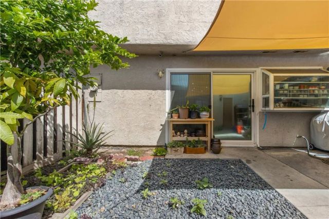 2157 W Essex Circle, Anaheim, CA 92804